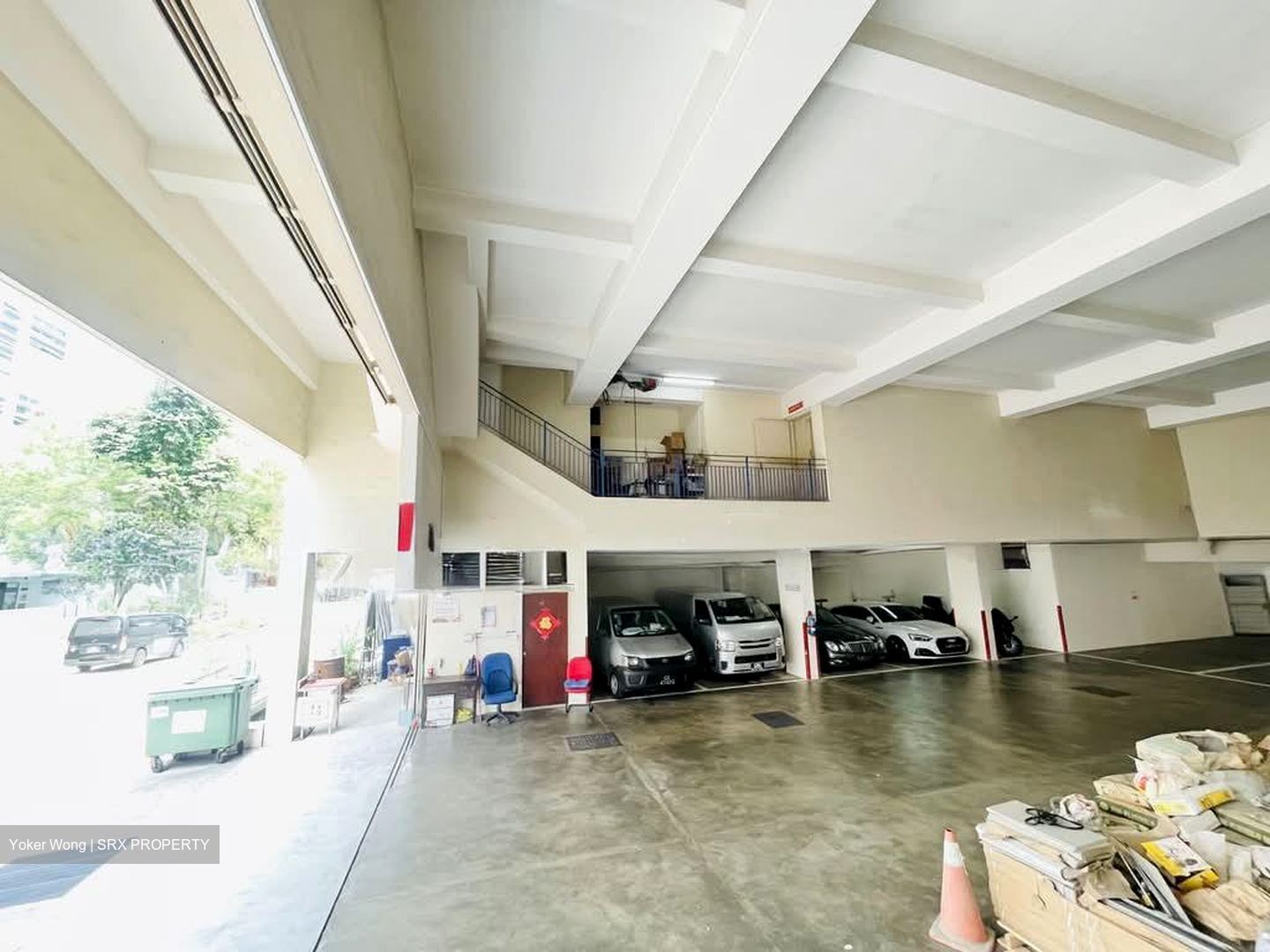 Cencon Building (D13), Retail #591809101